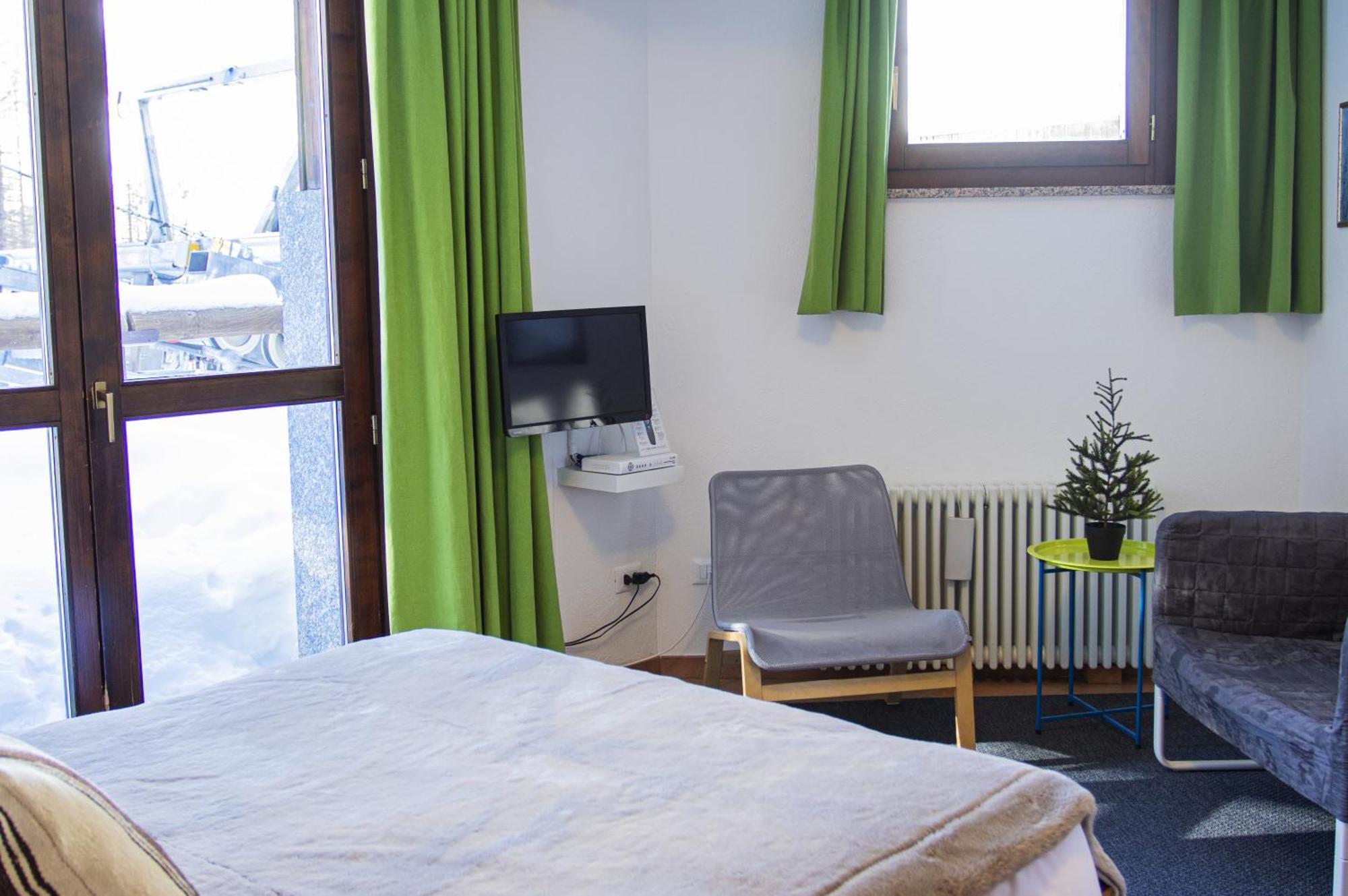 Base Camp Alpine Apartments Breuil-Cervinia Habitación foto