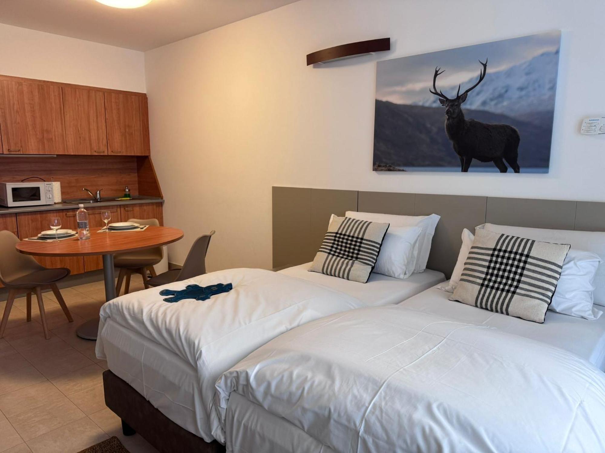 Base Camp Alpine Apartments Breuil-Cervinia Habitación foto